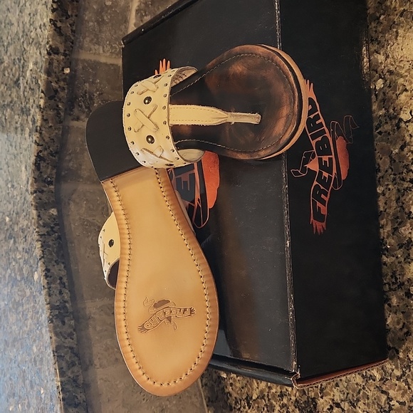 Freebird sandals - Picture 3 of 6